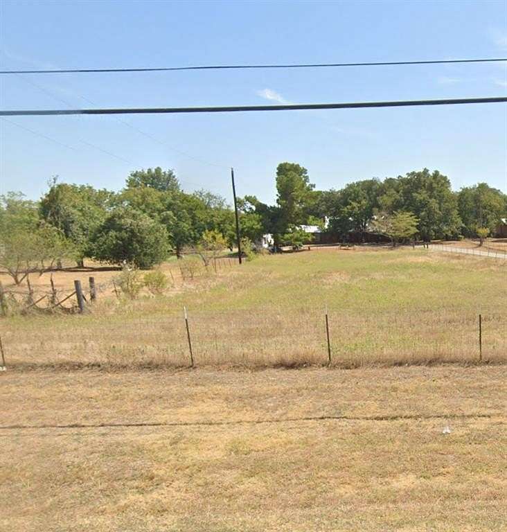 5 Acres of Commercial Land for Sale in Springtown, Texas