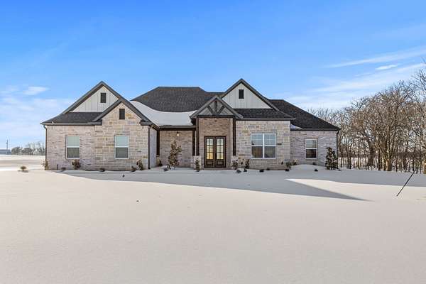 3 Acres of Land with Home for Sale in Valley View, Texas