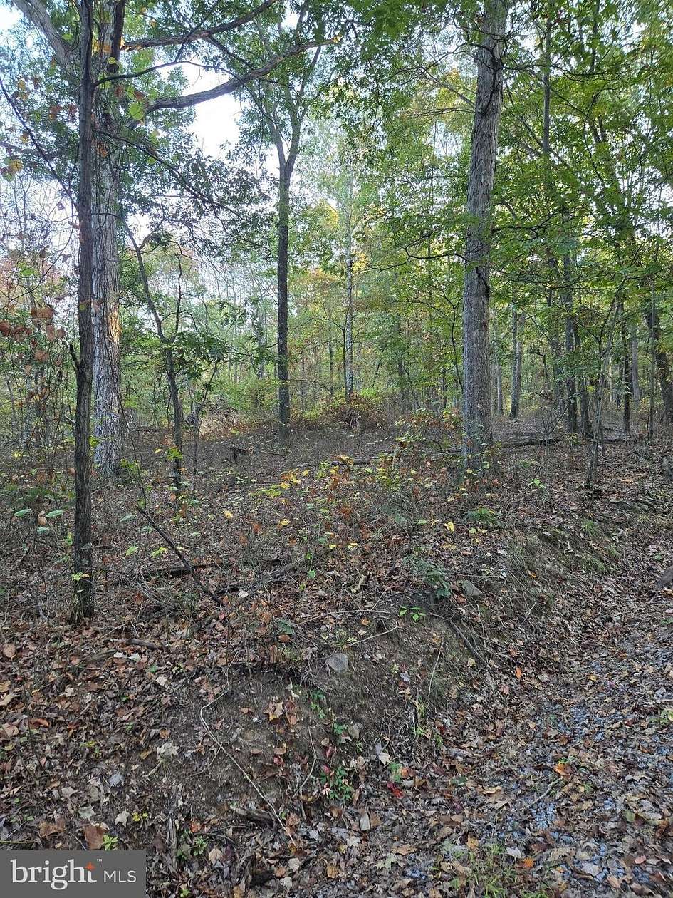 2.32 Acres of Residential Land for Sale in Berkeley Springs, West Virginia