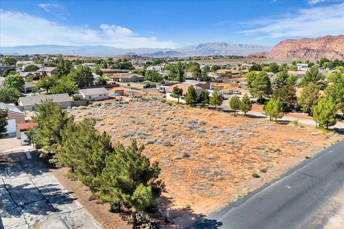 1 Acre of Residential Land for Sale in St. George, Utah