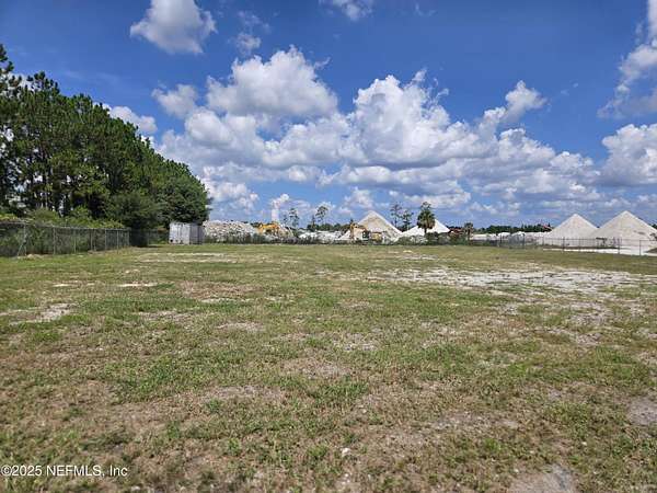 1 Acre of Commercial Land for Lease in Green Cove Springs, Florida