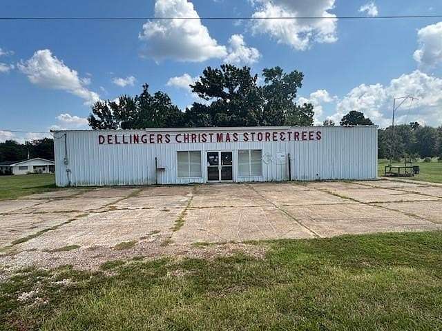 7 Acres of Improved Commercial Land for Sale in Center, Texas