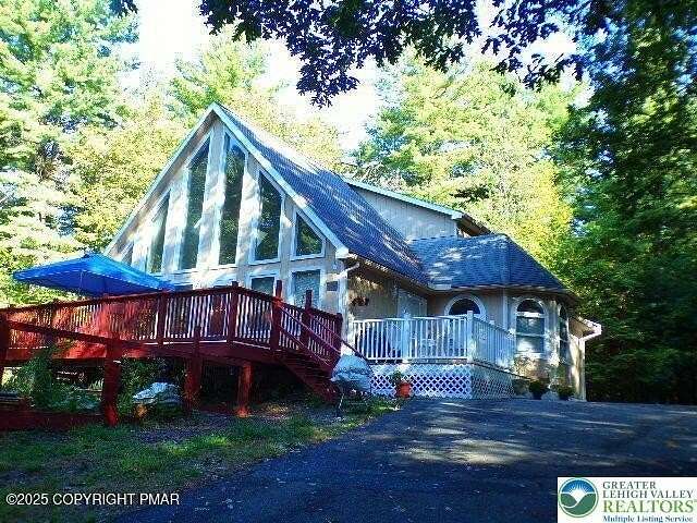 1.6 Acres of Residential Land with Home for Sale in Chestnuthill Township, Pennsylvania