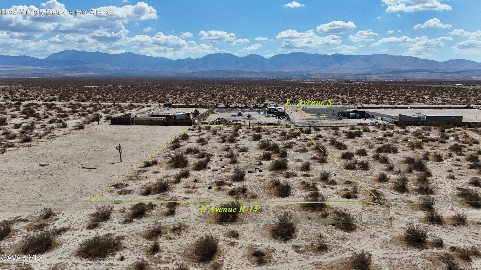 0.94 Acres of Land for Sale in Littlerock, California