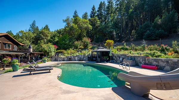 20.5 Acres of Agricultural Land with Home for Sale in Yorkville, California