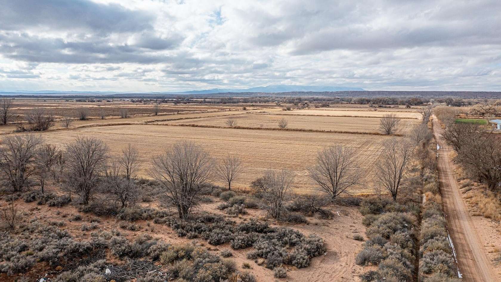 6 Acres of Residential Land for Sale in Veguita, New Mexico