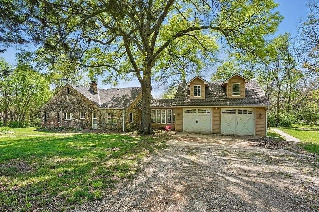 7.45 Acres of Residential Land with Home for Sale in Lee's Summit, Missouri