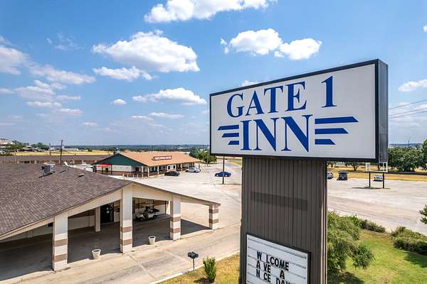 4.34 Acres of Mixed-Use Land for Sale in Brownwood, Texas
