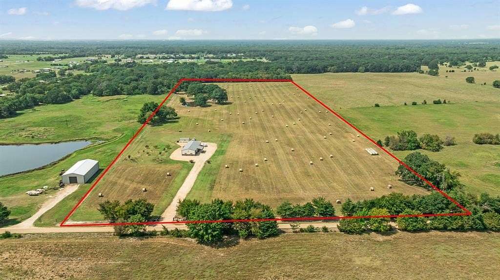 23.8 Acres of Land for Sale in Sumner, Texas