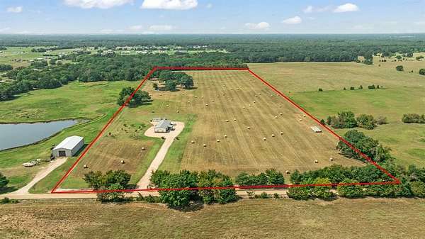 23.8 Acres of Land for Sale in Sumner, Texas