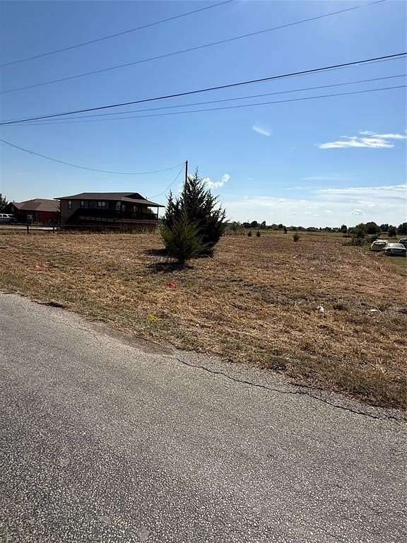 0.93 Acres of Residential Land for Sale in Alvarado, Texas