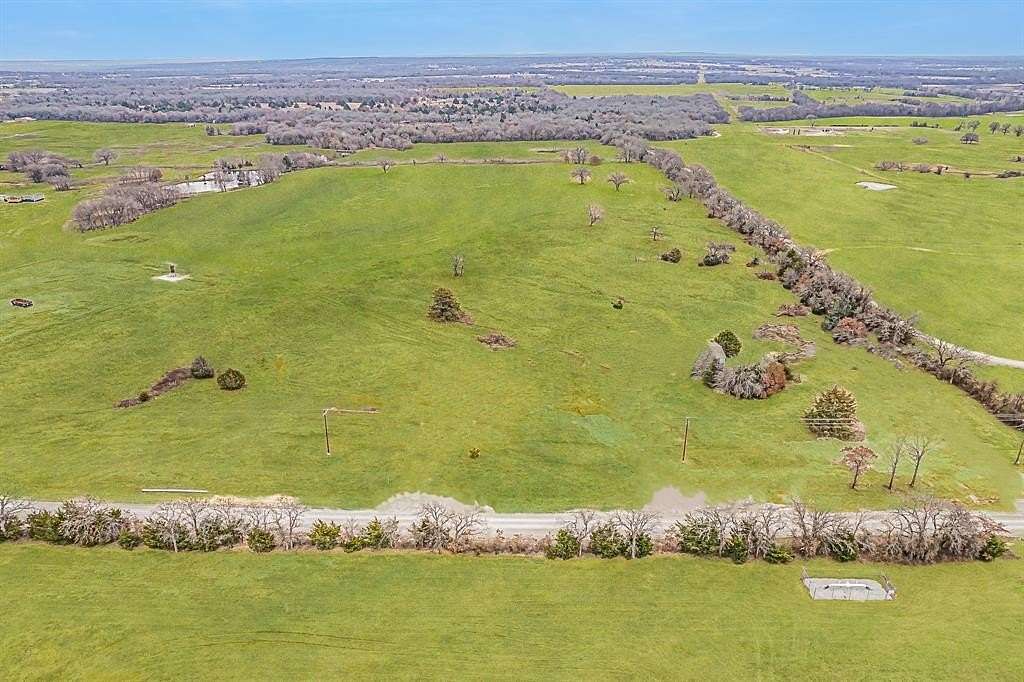 2 Acres of Residential Land for Sale in Sunset, Texas