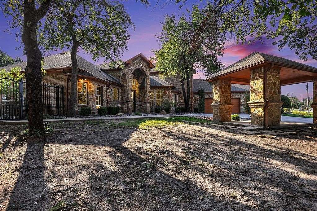 2 Acres of Residential Land with Home for Sale in Springtown, Texas