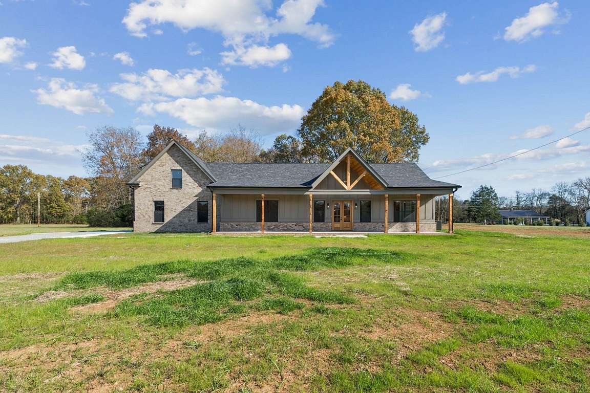 5 Acres of Residential Land with Home for Sale in Lewisburg, Tennessee