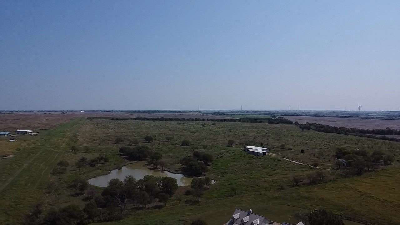 102 Acres of Agricultural Land for Sale in Mount Calm, Texas