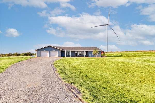 7.4 Acres of Residential Land with Home for Sale in Thomas, Oklahoma