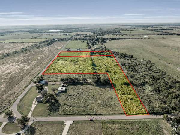 11.7 Acres of Land for Sale in Waxahachie, Texas