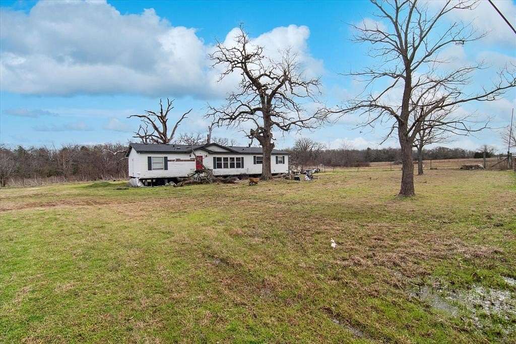 10 Acres of Land with Home for Sale in Kaufman, Texas