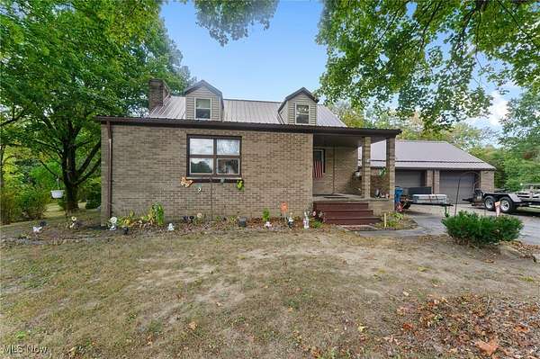 2 Acres of Residential Land with Home for Sale in Masury, Ohio