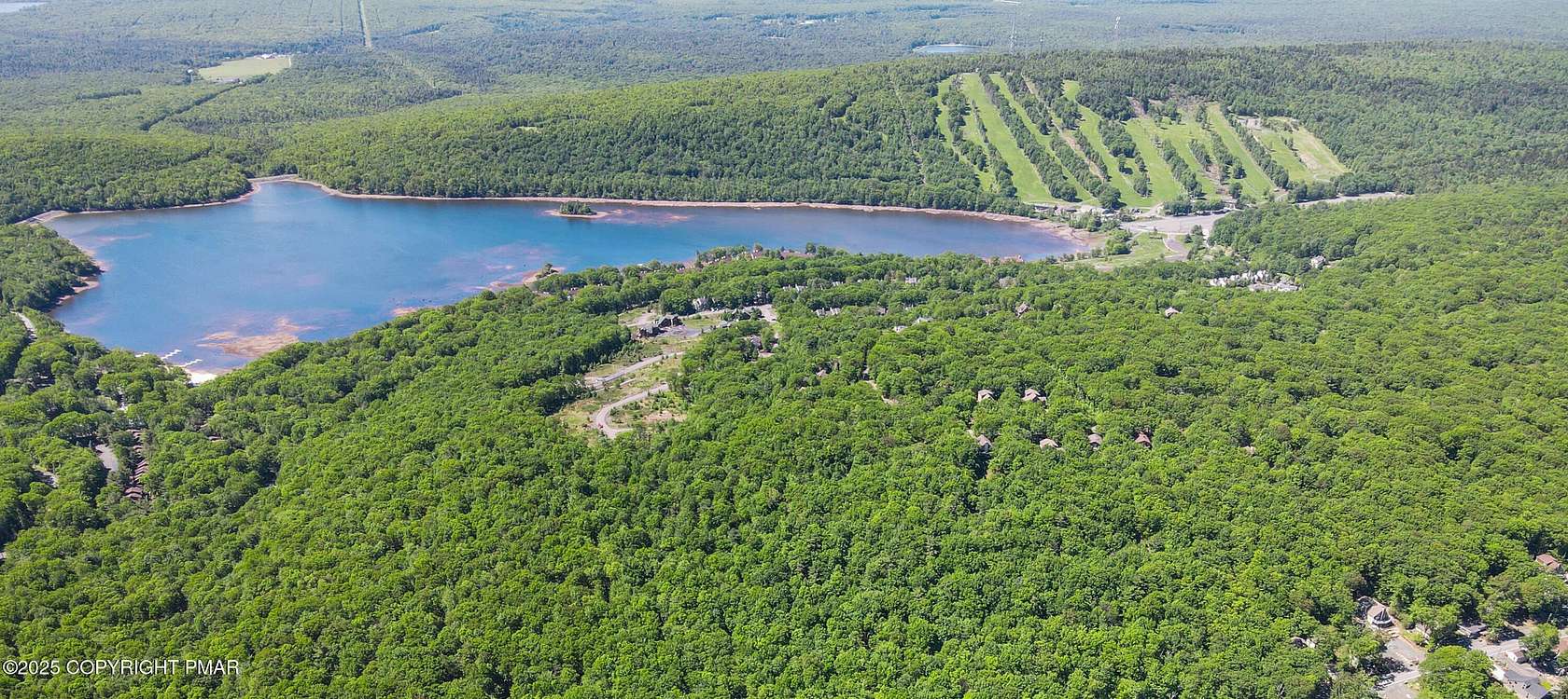 0.79 Acres of Residential Land for Sale in Bushkill, Pennsylvania