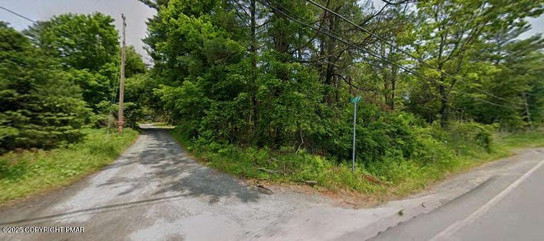 0.15 Acres of Commercial Land for Sale in Pocono Pines, Pennsylvania