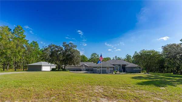 2.75 Acres of Residential Land with Home for Sale in Beverly Hills, Florida