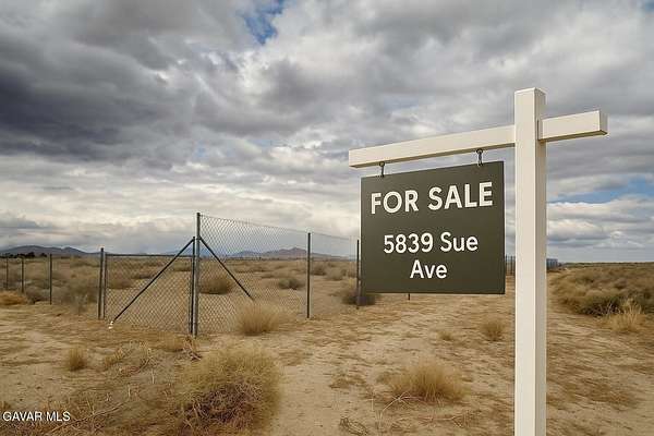 5 Acres of Residential Land for Sale in Rosamond, California