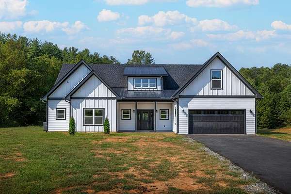 2 Acres of Residential Land with Home for Sale in Ellijay, Georgia