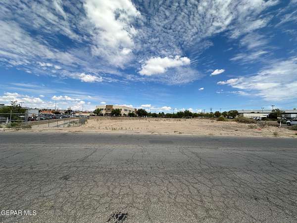1 Acre of Mixed-Use Land for Sale in El Paso, Texas
