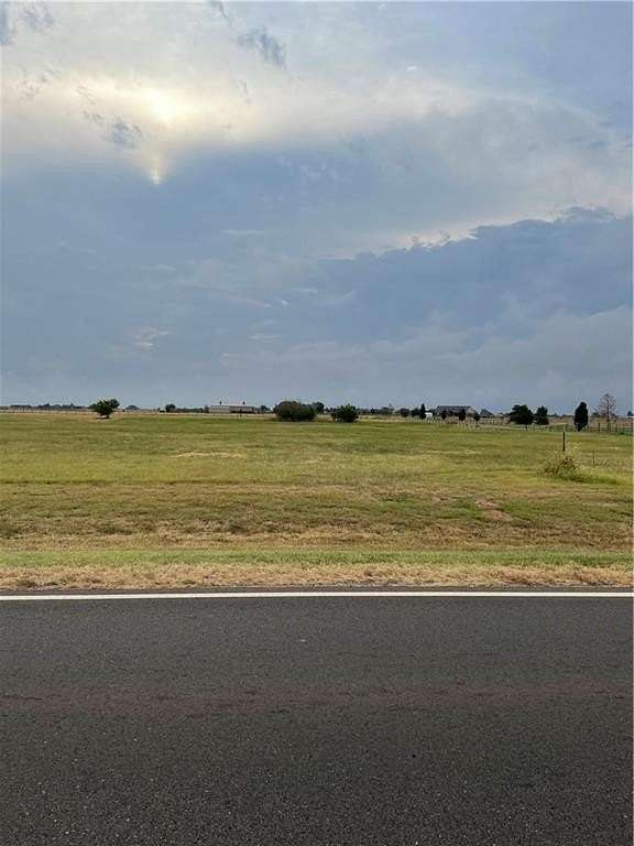 5 Acres of Residential Land for Sale in Piedmont, Oklahoma