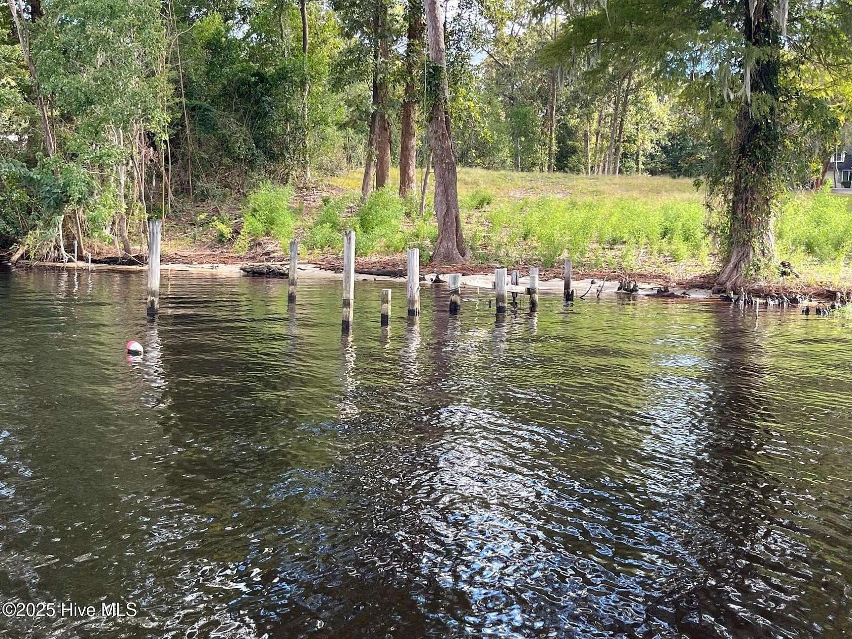 0.99 Acres of Residential Land for Sale in New Bern, North Carolina