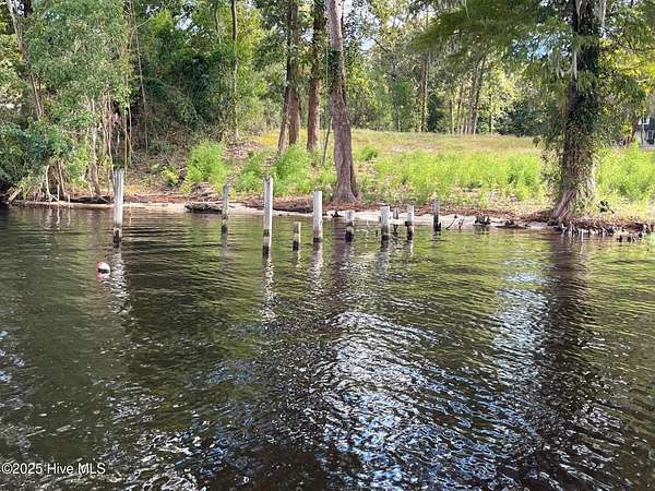 0.99 Acres of Residential Land for Sale in New Bern, North Carolina