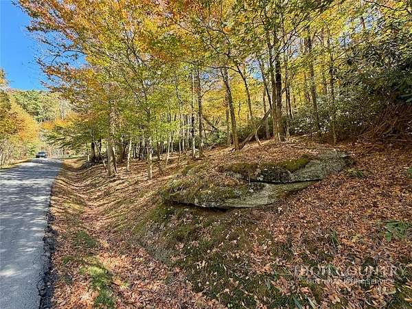 1.23 Acres of Residential Land for Sale in Blowing Rock, North Carolina