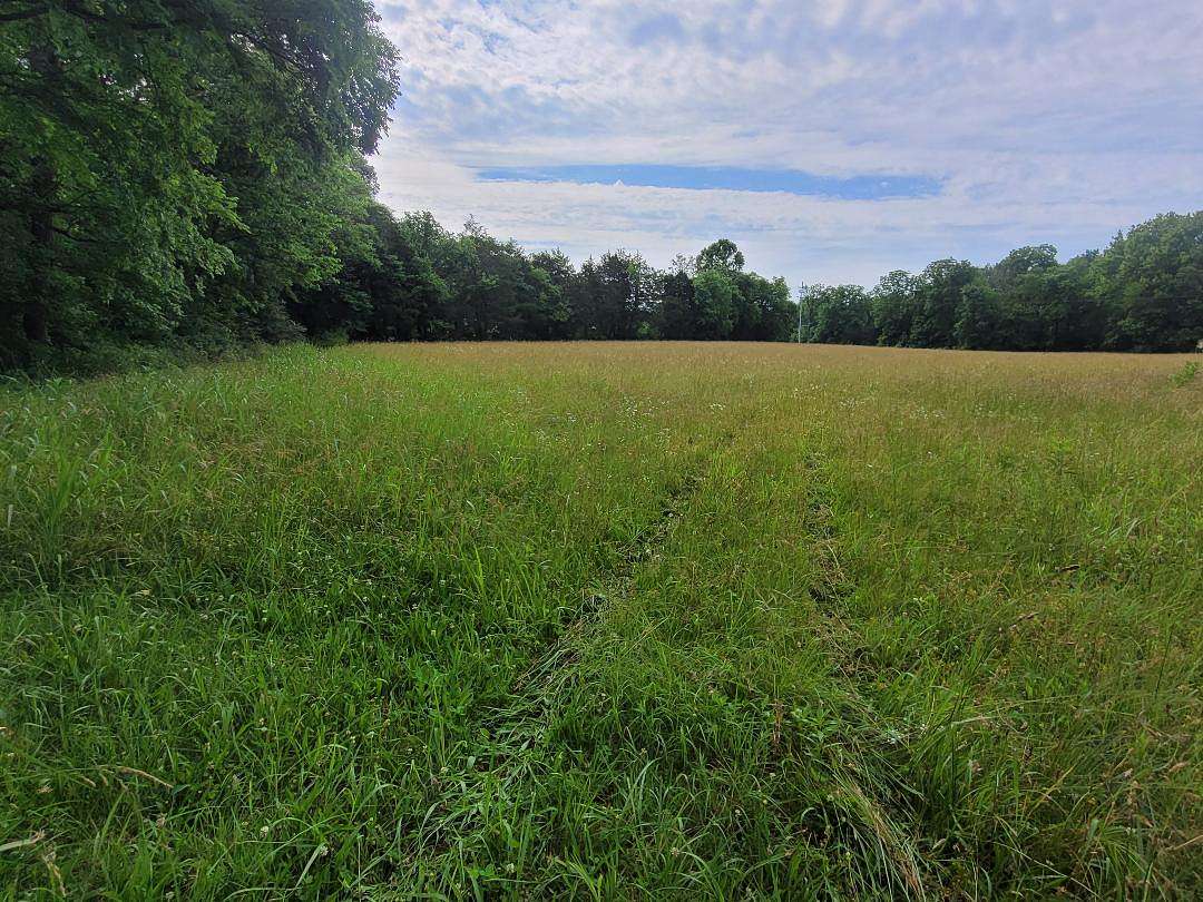 13.2 Acres of Land for Sale in Hartsville, Tennessee