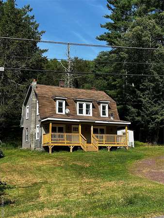 5 Acres of Residential Land with Home for Lease in Narrowsburg, New York