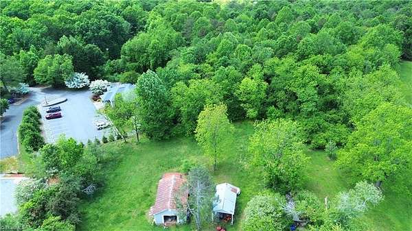 4 Acres of Commercial Land for Sale in Elkin, North Carolina