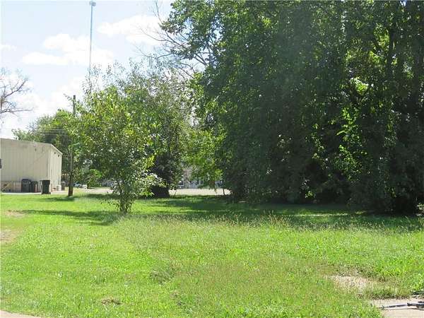 0.16 Acres of Residential Land for Sale in Osawatomie, Kansas