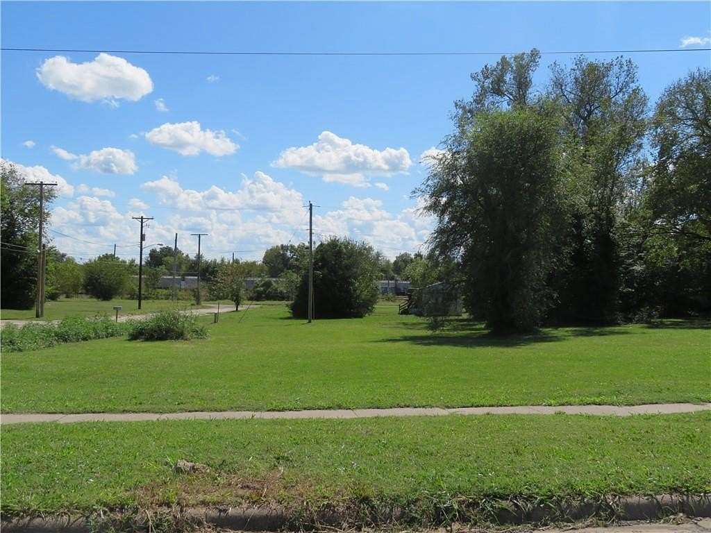 0.18 Acres of Residential Land for Sale in Osawatomie, Kansas