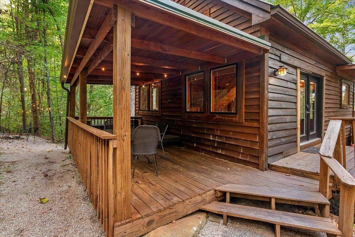 1.73 Acres of Residential Land with Home for Sale in Slade, Kentucky