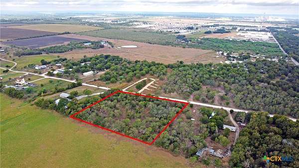 3.25 Acres of Mixed-Use Land for Sale in New Braunfels, Texas