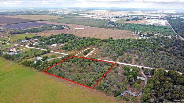 3.25 Acres of Mixed-Use Land for Sale in New Braunfels, Texas