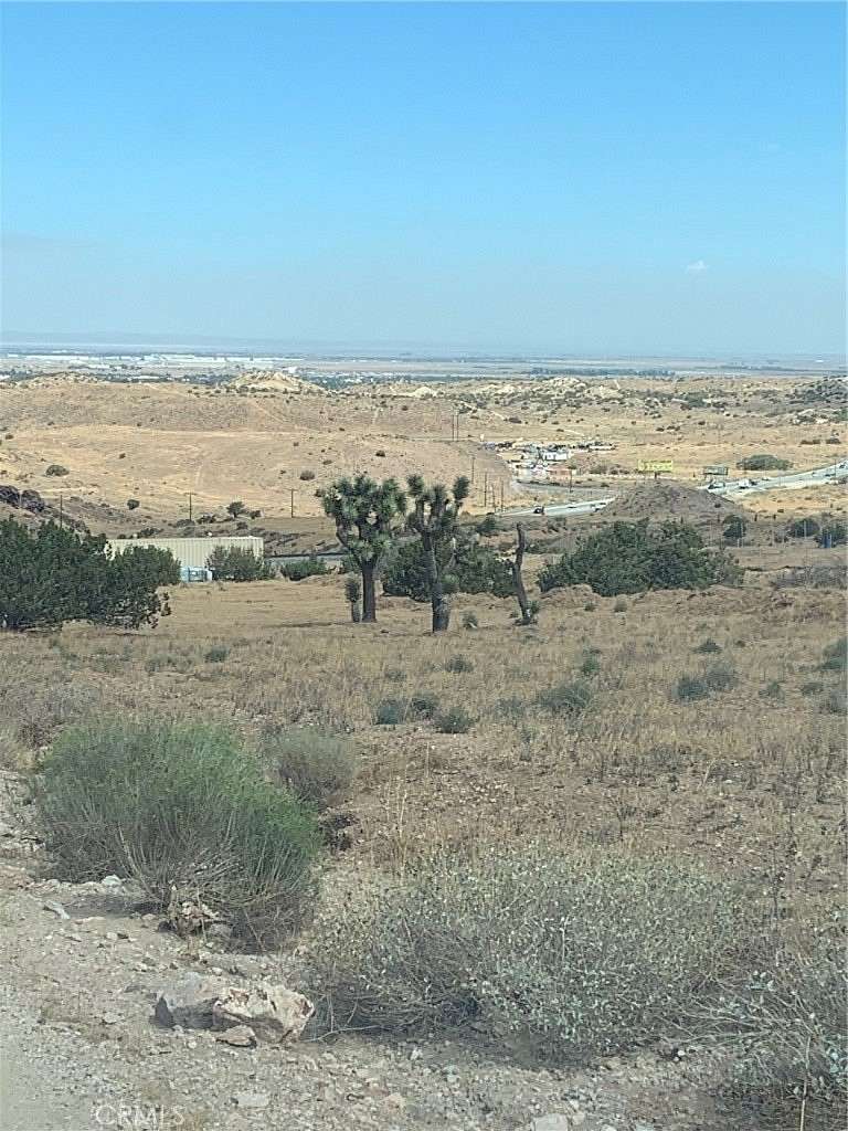18.3 Acres of Land for Sale in Palmdale, California