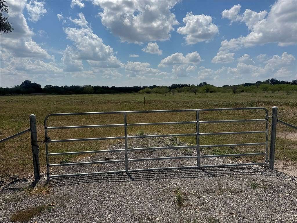 36.7 Acres of Land for Sale in Skidmore, Texas