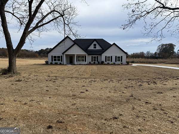4.22 Acres of Residential Land with Home for Sale in Williamson, Georgia