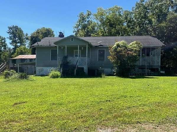 2.44 Acres of Residential Land with Home for Sale in Keysville, Virginia