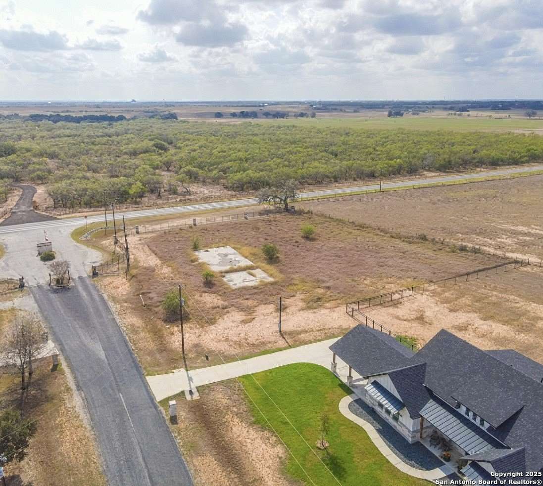 1.1 Acres of Residential Land for Sale in Floresville, Texas