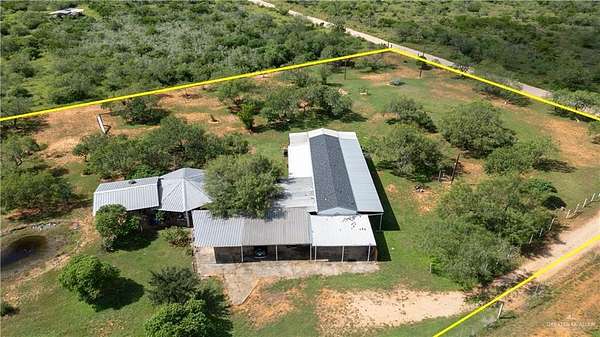 12 Acres of Recreational Land with Home for Sale in Delmita, Texas