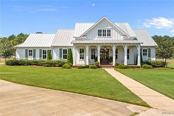 20 Acres of Agricultural Land with Home for Sale in Tuscaloosa, Alabama
