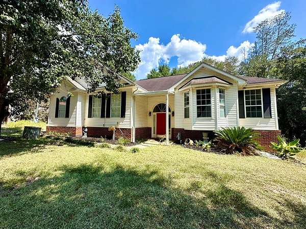 5 Acres of Residential Land with Home for Sale in Headland, Alabama