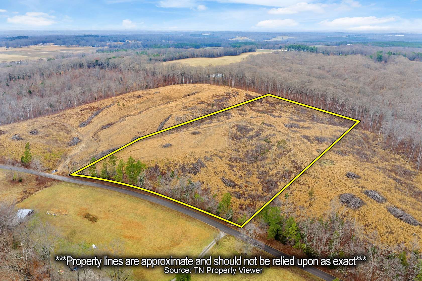 11.1 Acres of Land for Sale in Camden, Tennessee
